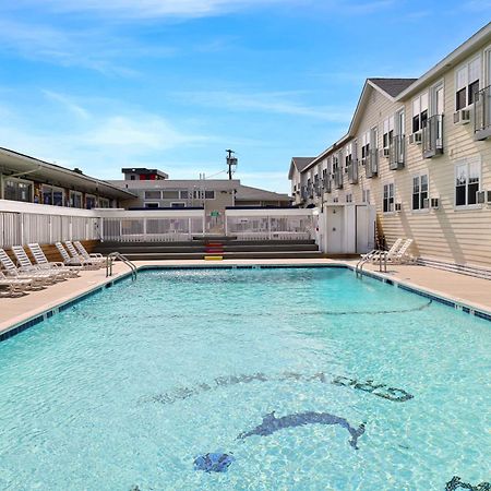 Grove Hotel Cherry Grove Екстериор снимка