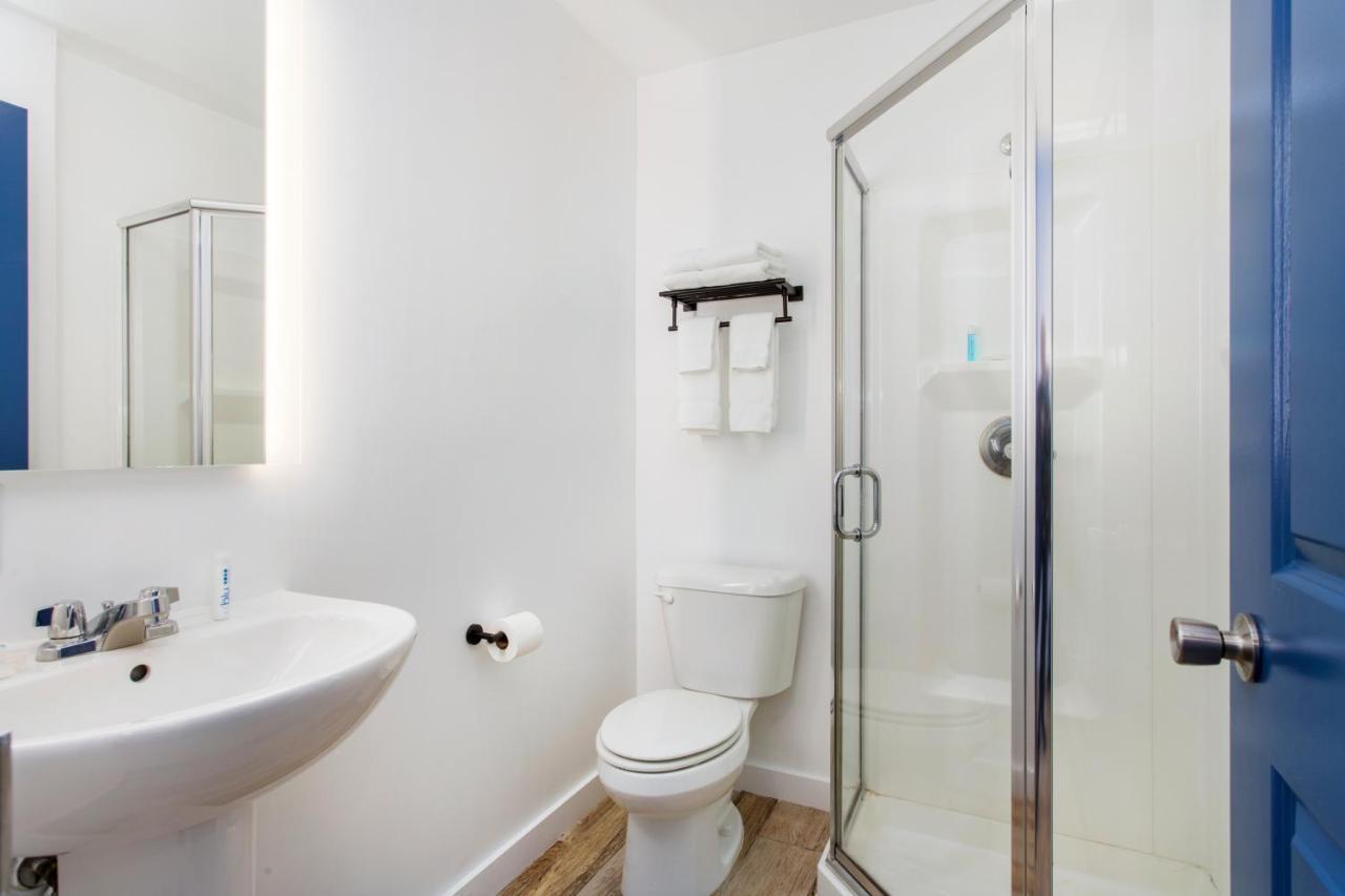 Grove Hotel Cherry Grove Екстериор снимка