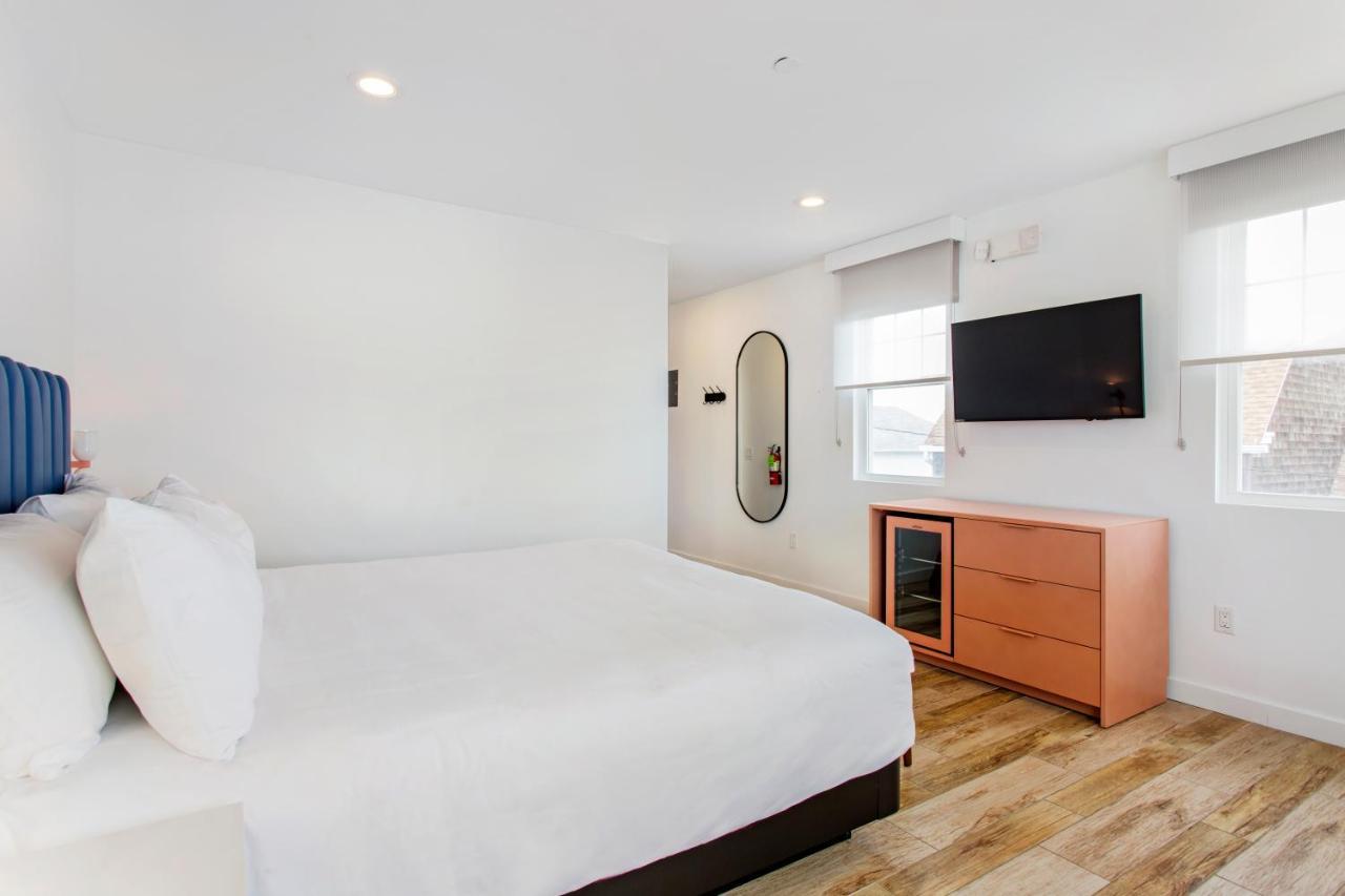 Grove Hotel Cherry Grove Екстериор снимка