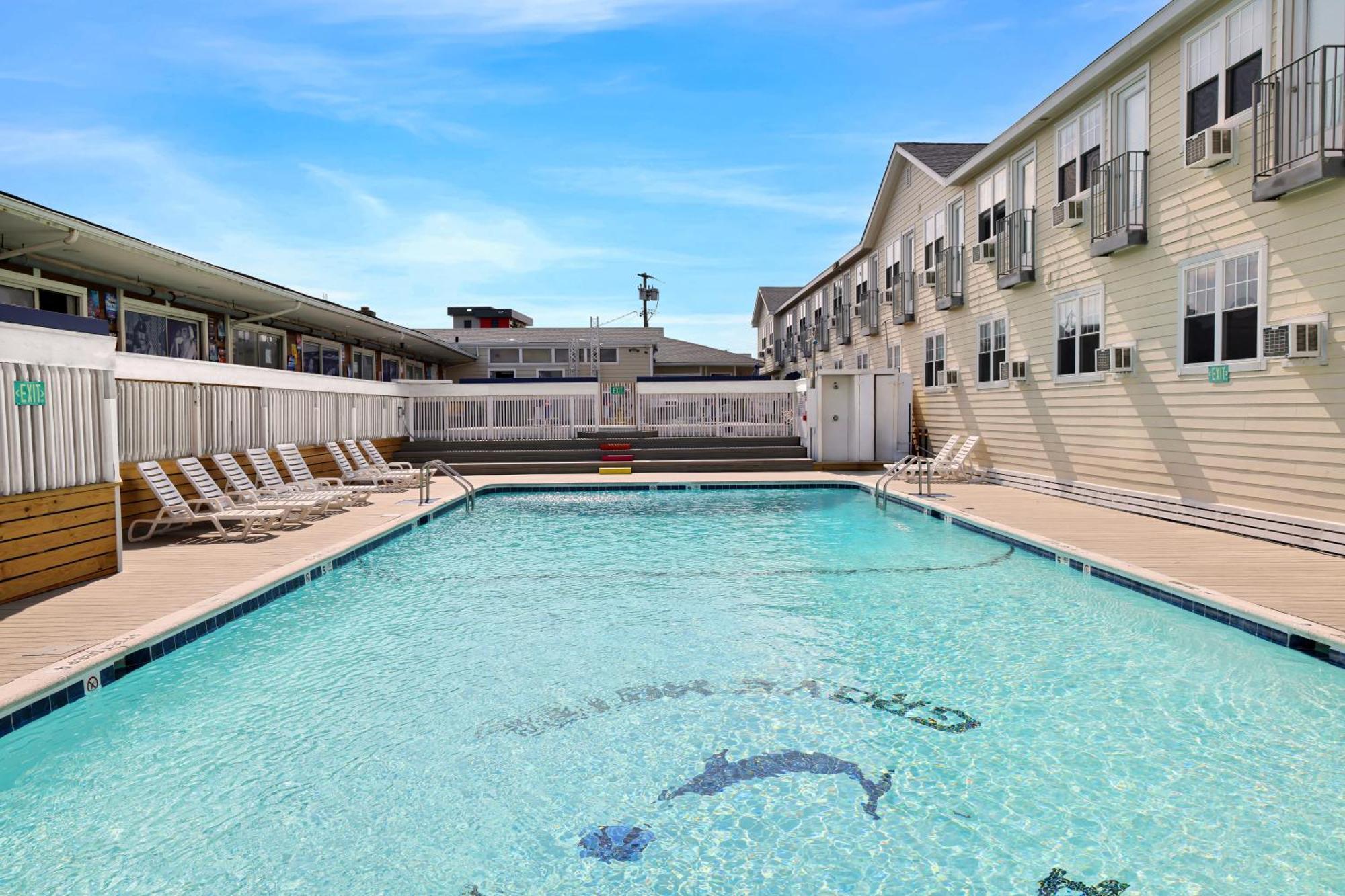Grove Hotel Cherry Grove Екстериор снимка